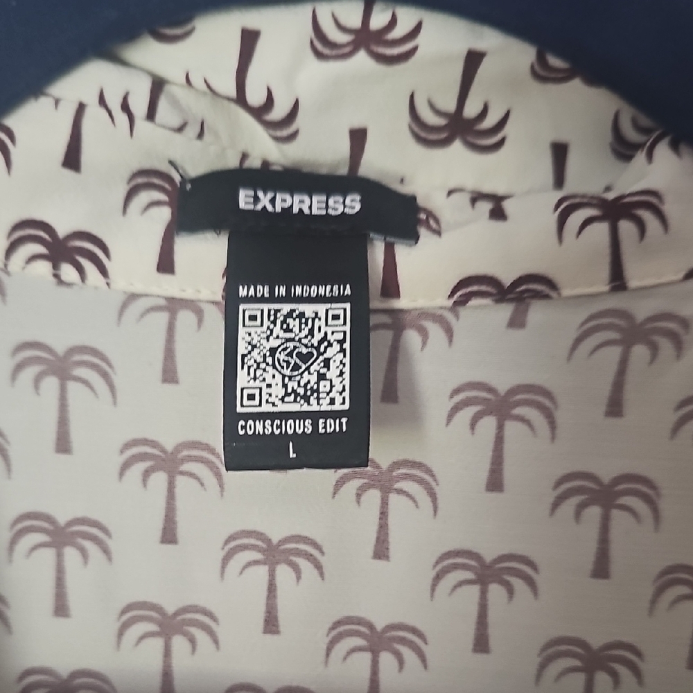 Express Cream And Black Patterned Button Down Shi… - image 2